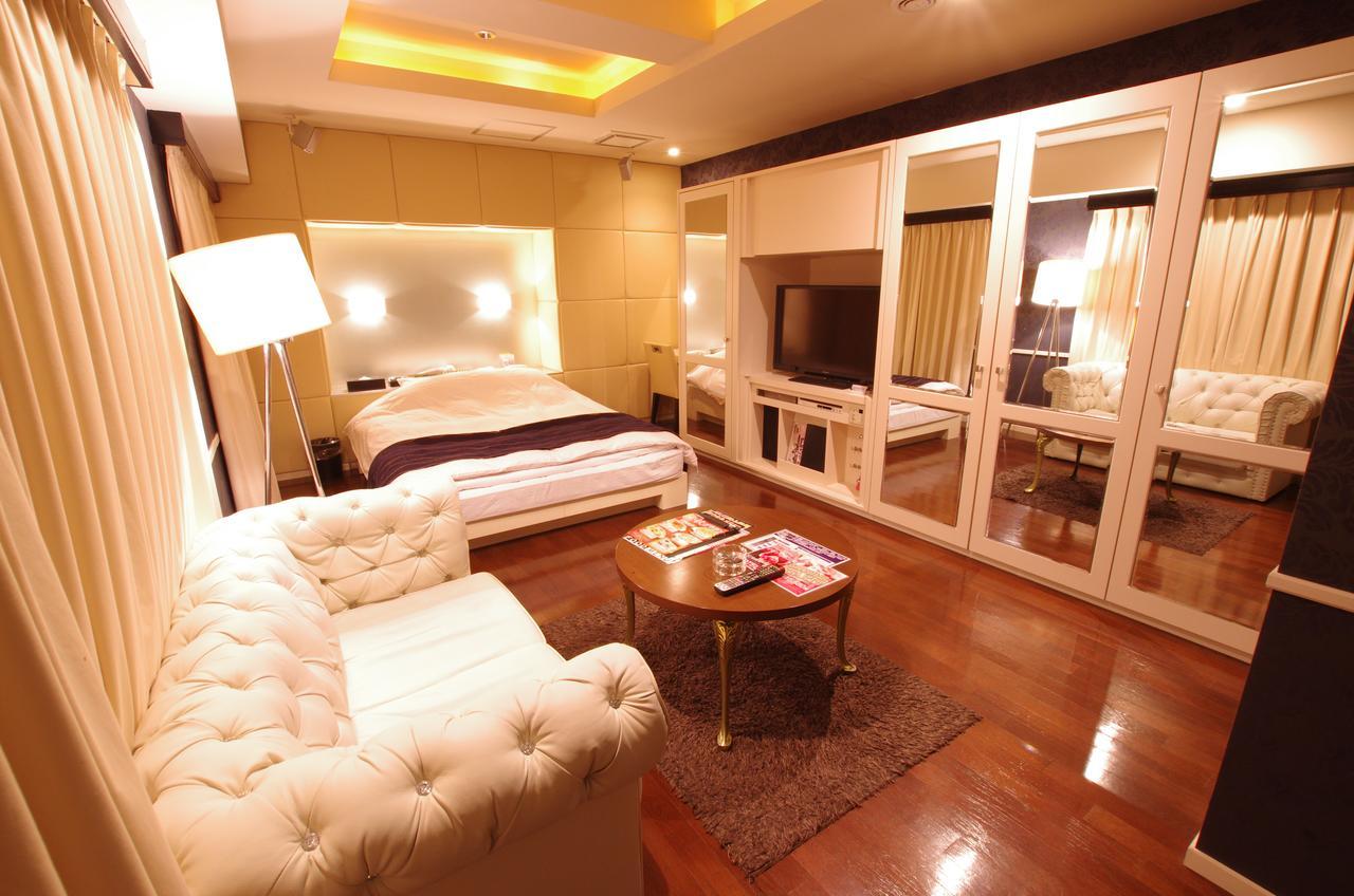 Blue Hotel Octa (Adults Only) Sapporo Zewnętrze zdjęcie