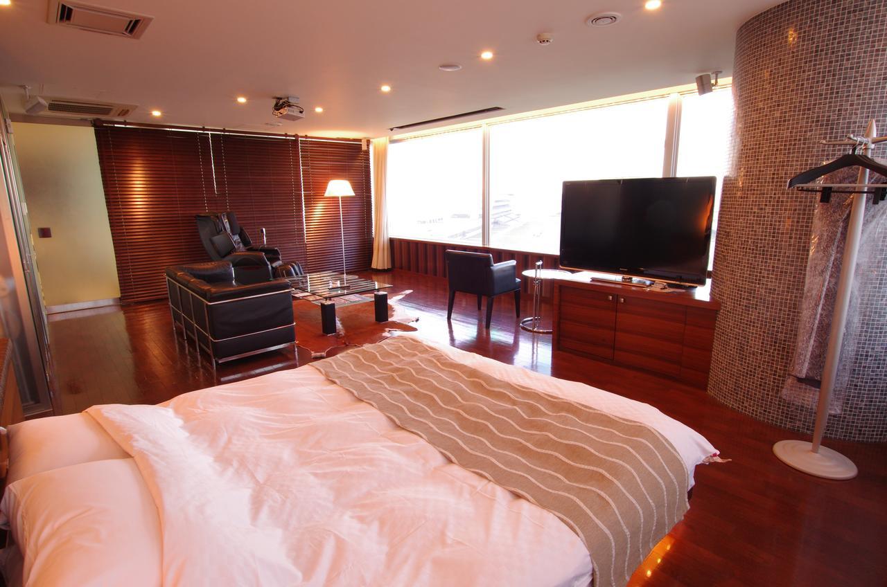 Blue Hotel Octa (Adults Only) Sapporo Zewnętrze zdjęcie